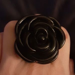 Black vintage rose ring